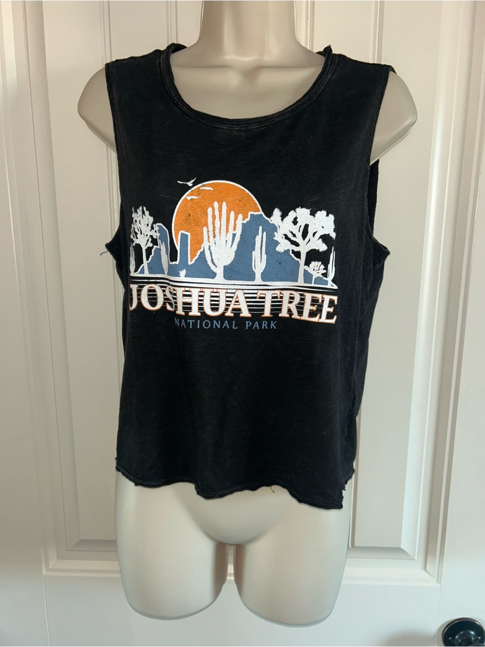 NEW Revival Joshua Tree Graphic Muscle Tee - Black Open Back Sz M